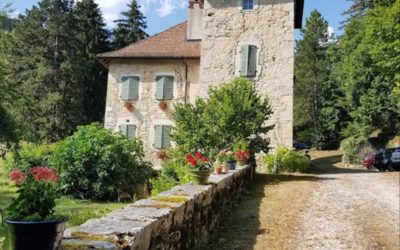 Le domaine du Très-Haut, Château du XIIe Siècle